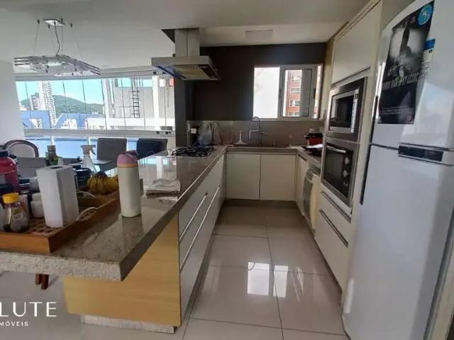 Cobertura para Locação em Balneário Camboriú/SC Centro 3 Quartos