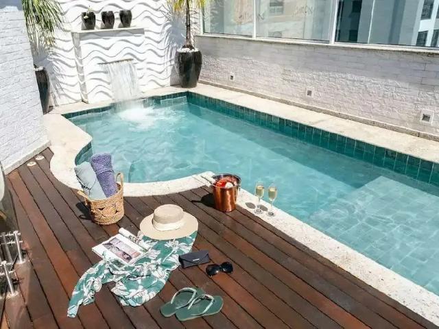 Cobertura para Locação em Balneário Camboriú/SC Centro 4 Quartos
