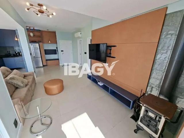 Cobertura para Locação em Florianópolis/SC Campeche 2 Quartos