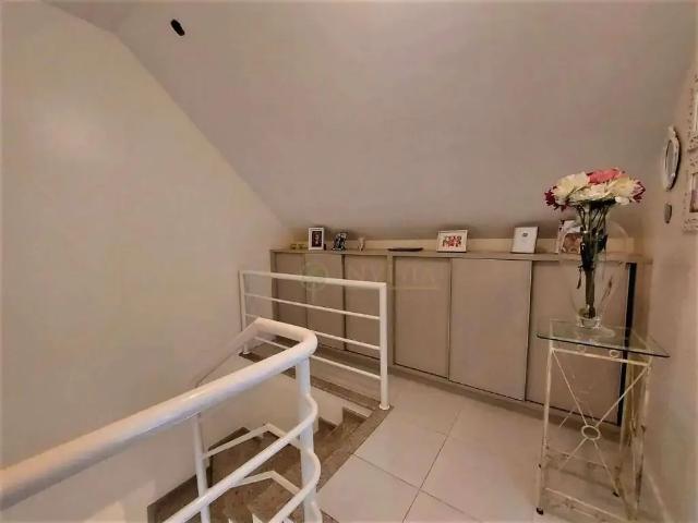 Cobertura para Locação em Florianópolis/SC Trindade 4 Quartos