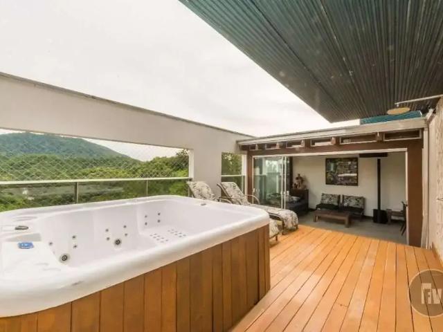 Cobertura para Locação em Itajaí/SC Praia Brava 3 Quartos