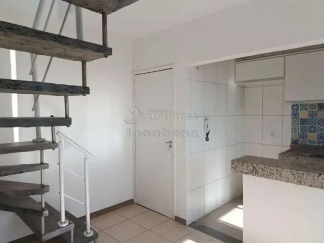 Cobertura para Locação em São José do Rio Preto/SP Jardim Urano 2 Quartos