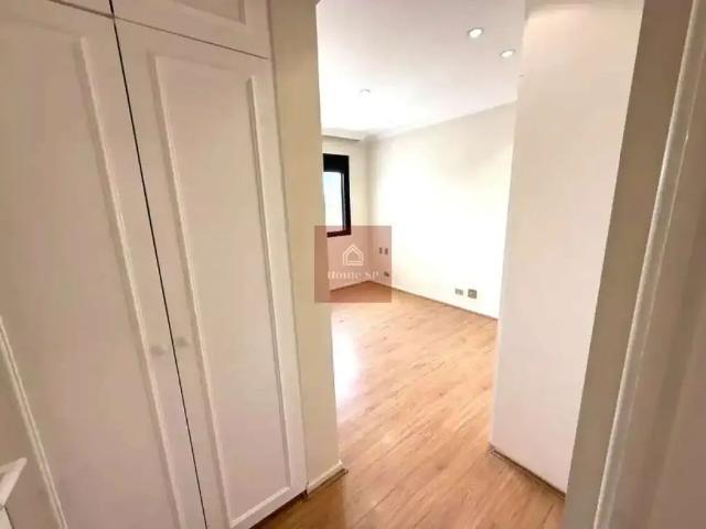 Cobertura para Locação em São Paulo/SP Brooklin 4 Quartos
