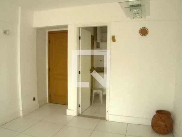 Cobertura para Locação em Salvador/BA Rio Vermelho 2 Quartos