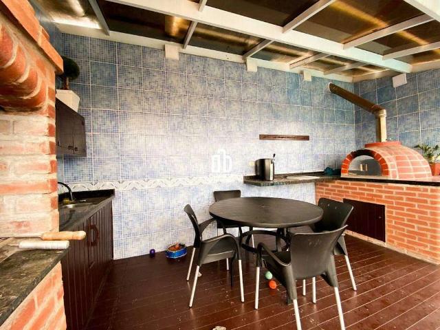 Cobertura para Locação em Santos/SP Embaré 5 Quartos
