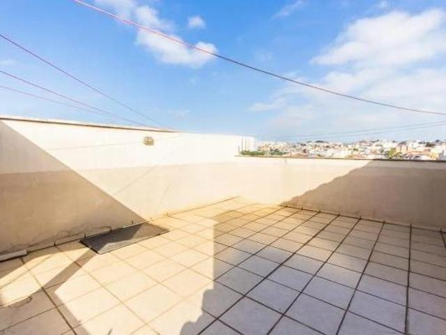 Cobertura reformada com 102 m², 2 dormitórios, 1 suíte, churrasqueira e 2 vagas à venda na Vila Tibi