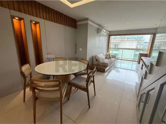 Cobertura reformada condominio Le Parc Residencial Resort