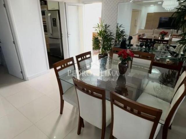 Cobertura Top House, 4 dormitórios, 2 suítes, 3 vagas, área útil 266,00 m²