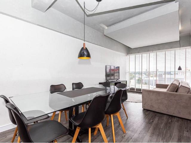 COBERTURA x SENSAÇÃO DE CASA | Duplex Contemporânea | 50m/PUCPR