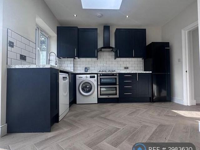 Cobham Road, Ilford, IG3 4 bed terraced house to rent £2,950 pcm £681 pw