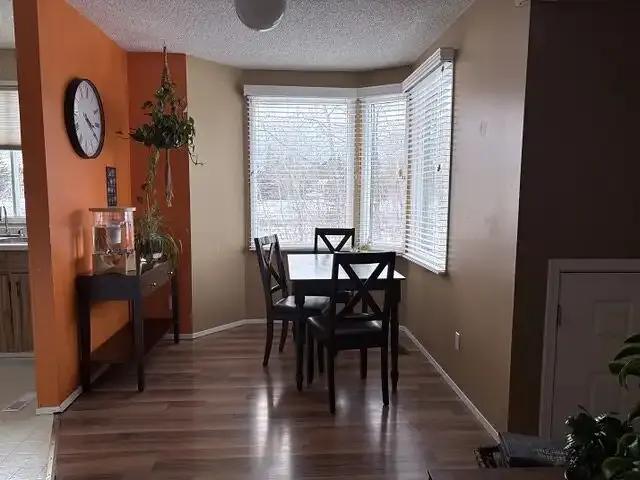 Cochrane Cozy 3 Bedroom Townhouse for Rent – Available December 1, 2026 — 3 Bedrooms Townhouse