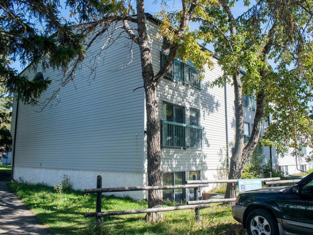 Cochrane House Apartments | 205 Ross Avenue