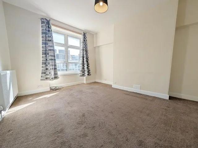 Cockburn Street, Falkirk, FK1 5BE