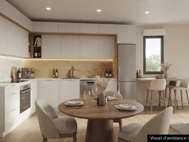 Cocon Urbain pour ce Superbe T3 de 62 m² avec Balcon et Parking – Lyon 8e