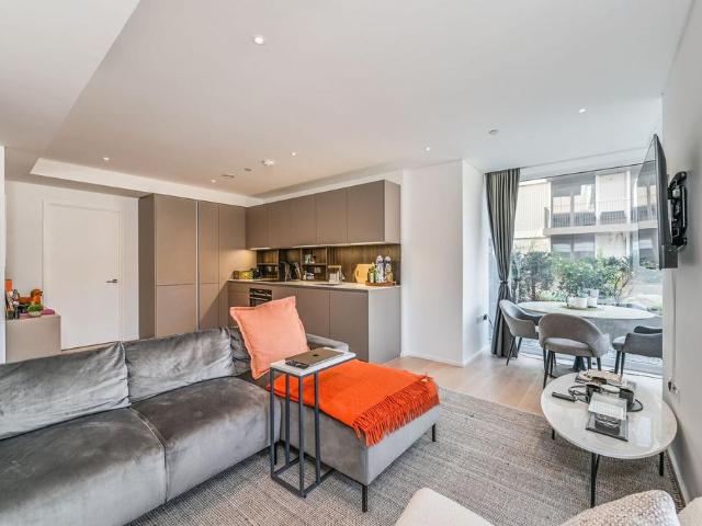 Coda Residences, Battersea, LONDON, SW11 2 bed flat to rent £4,000 pcm £923 pw