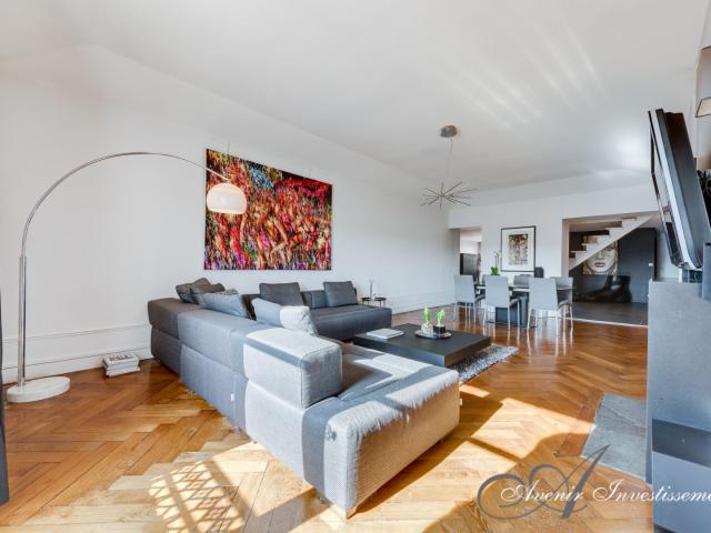 COEUR BELLECOUR T4 MEUBLE 162m2 CAVE PARKING Lyon