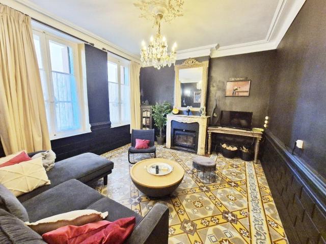 Coeur de Capestang, propriété de grand caractère avec un esp. 200m² Capestang