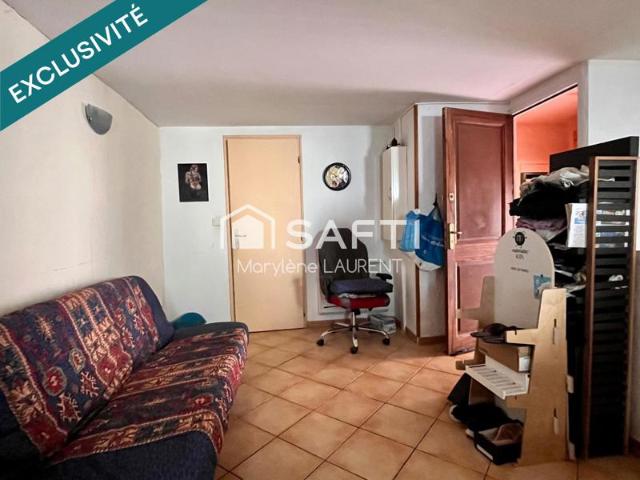 Coeur de centre village, vendu loué 542 ¤/mois investisseurs