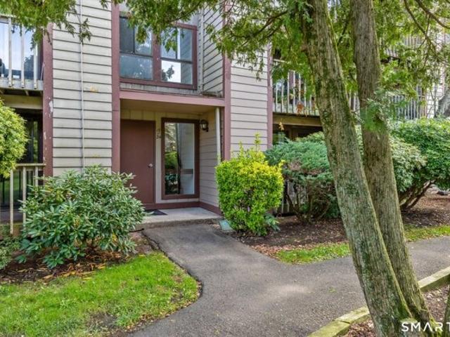 Coe Ave Unit,east Haven, Condo For Sale