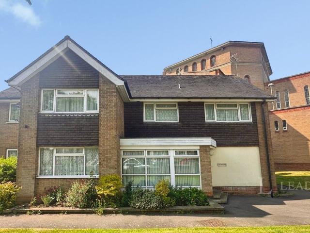 Cofton Road B31, 6 bed property to rent, £1,800 pcm | PrimeLocation