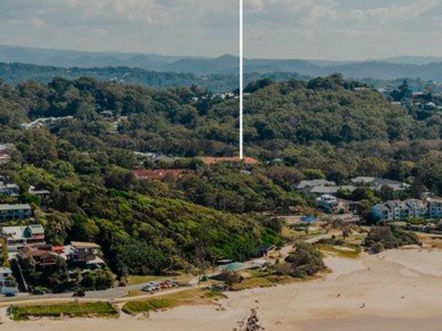 Coffee in Hand, Toes in the Sand Renovated Unit Steps to the Beach
