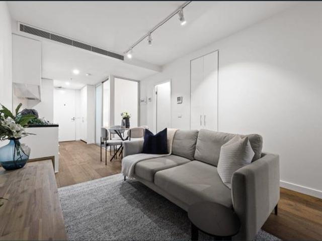 Coffee, Trams & Convenience Right Outside Your Door
