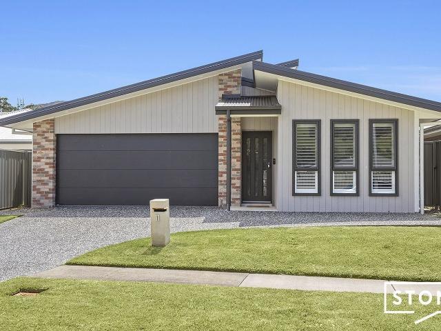 Coffs Harbour, 11 Bowerbird Close