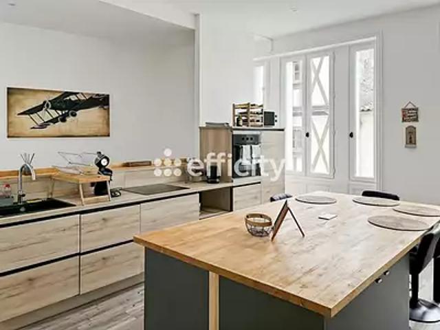 Cognac 16100 Achat / Vente appartement 5 pièces t5 cave