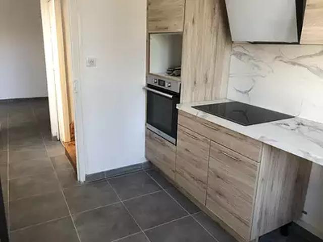 Cognac 16100 Location maison 3 pièces t3 terrasse