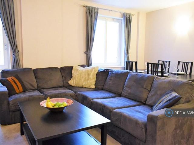 Coke Street, London, E1 2 bed flat to rent £2,500 pcm £577 pw