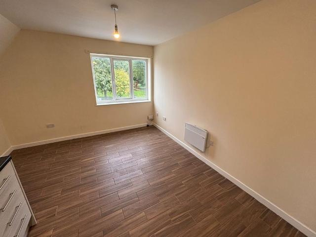Coltman Avenue, Beverley, East. 1 bed flat to rent £580 pcm £134 pw
