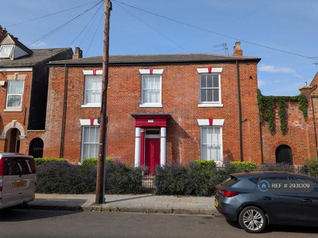Coltman St, Hull, HU3 1 bed flat to rent £525 pcm £121 pw