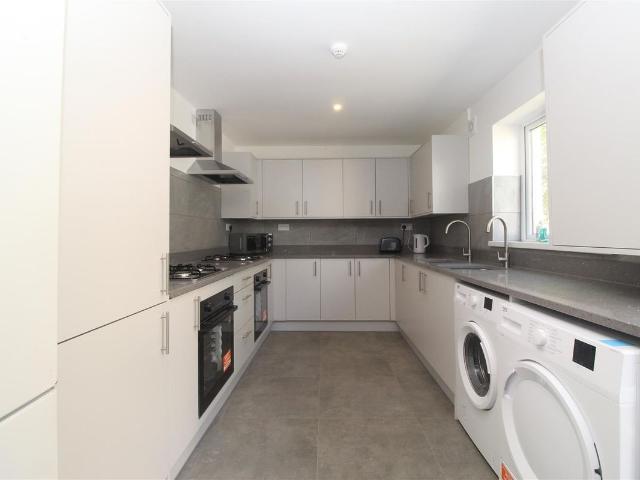 Colum Road, Cardiff CF10, 8 bed shared accommodation to rent, £4,600 pcm | PrimeLocation
