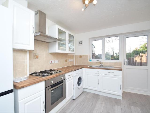 Columbus Gardens, Northwood HA6, 2 bed terraced house to rent, £1,800 pcm | PrimeLocation