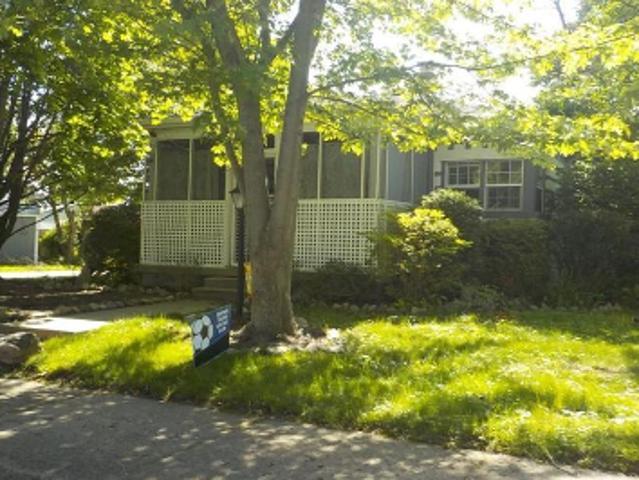 Columbia Ave