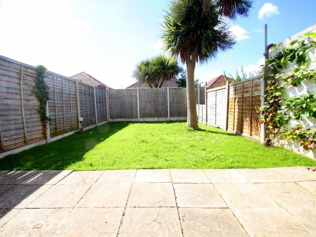 Columbia Road, Bournemouth BH10, 3 bed property to rent, £1,700 pcm | PrimeLocation
