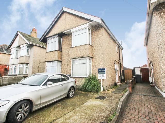 Columbia Road, Bournemouth BH10, 3 bed property to rent, £1,800 pcm | PrimeLocation