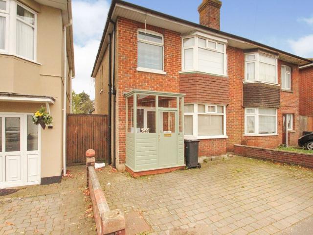 Columbia Road, Bournemouth BH10, 4 bed property to rent, £2,000 pcm | PrimeLocation
