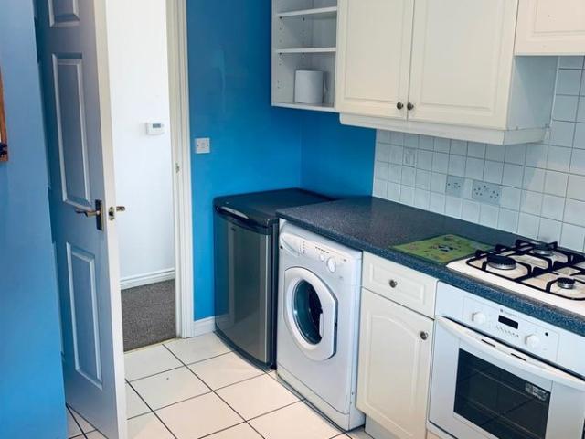 Columbia Road, Broxbourne EN10, 3 bed flat to rent, £1,950 pcm | PrimeLocation