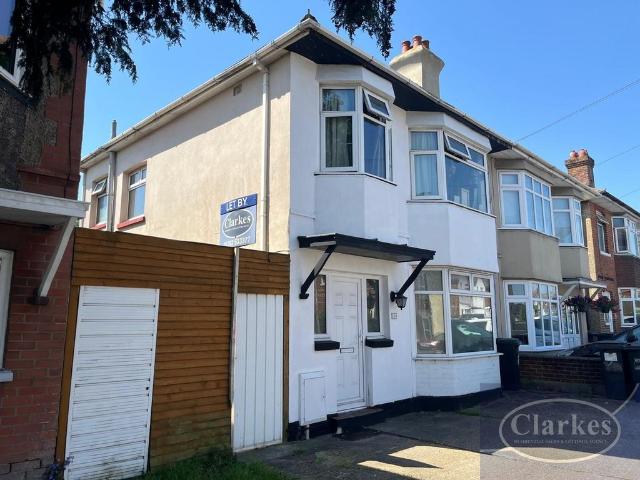 Columbia Road, Ensbury Park 4 bed detached house to rent £2,000 pcm £462 pw