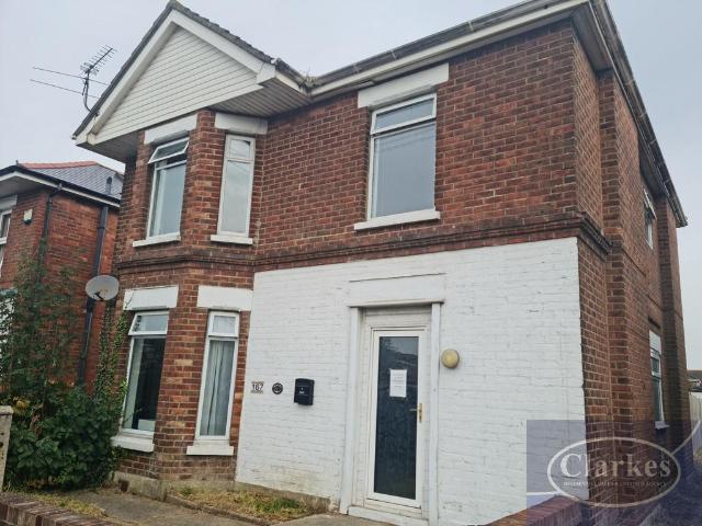 Columbia Road, Ensbury Park, Dorset 4 bed detached house to rent £1,800 pcm £415 pw