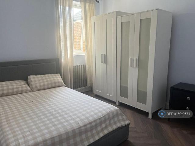 Colvin Road, London, CR7 1 bed in a house share to rent £600 pcm £138 pw