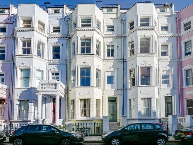 Colville Houses, Notting Hill W11, 2 bed flat to rent, £5,250 pcm | PrimeLocation