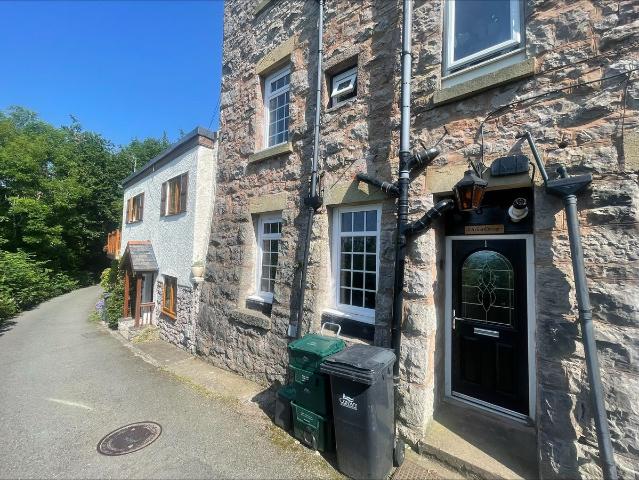 Colwyn Bay LL29, 2 bed terraced house to rent, £995 pcm | PrimeLocation