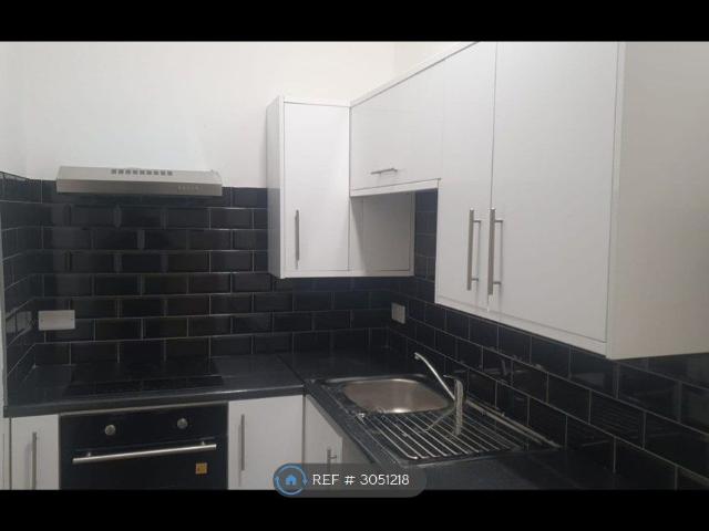 Colwyn Road, Northampton NN1, Studio to rent, £715 pcm | PrimeLocation
