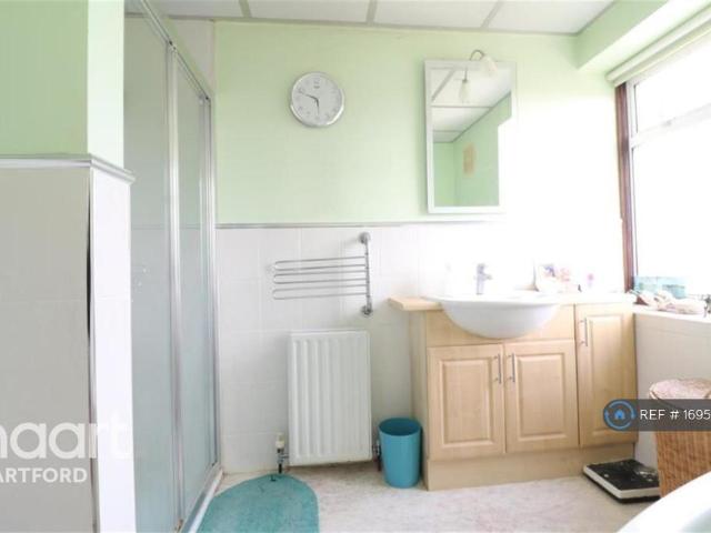 Colyers Lane, Erith, DA8 3 bed terraced house to rent £2,100 pcm £485 pw