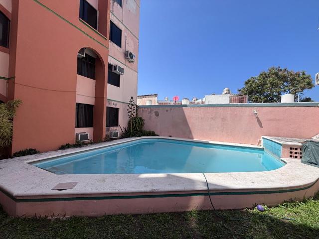 Col. Zaragoza, Departamento en VENTA de 3 rec?maras en planta baja con alberca