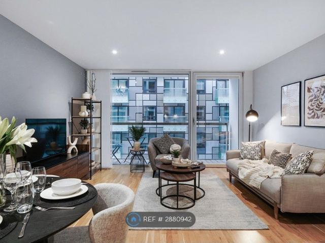Colbalt Point, London E14, 1 bed flat to rent, £4,500 pcm | PrimeLocation