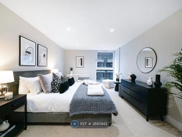 Colbalt Point, London E14, 1 bed flat to rent, £4,500 pcm | PrimeLocation