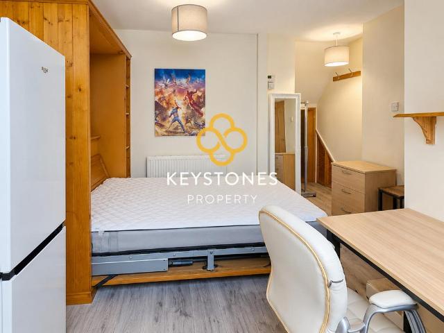 Colchester CO4 Studio to rent £890 pcm £205 pw